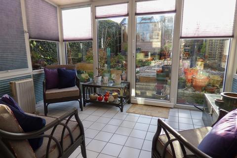 43 Aintree Close, Gravesend, DA12 5AS