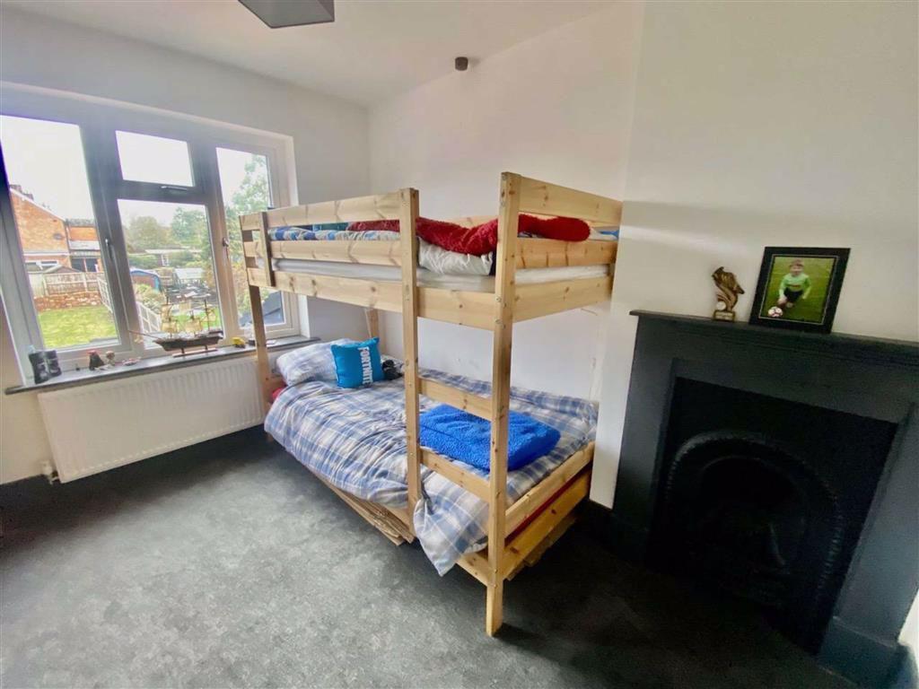 Bedroom 2 (rear)