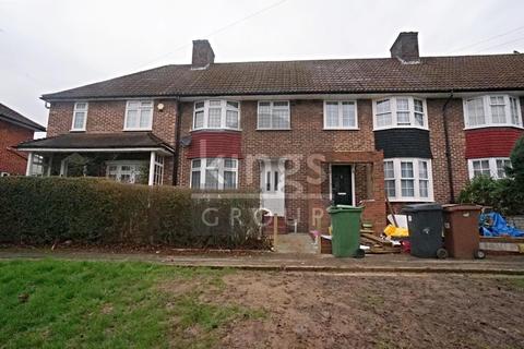 111 Manor Farm Drive, Chingford, London, E4 6HH