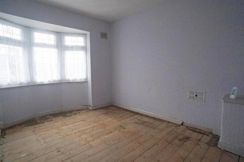 111 Manor Farm Drive, Chingford, London, E4 6HH