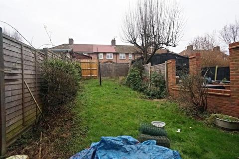 111 Manor Farm Drive, Chingford, London, E4 6HH
