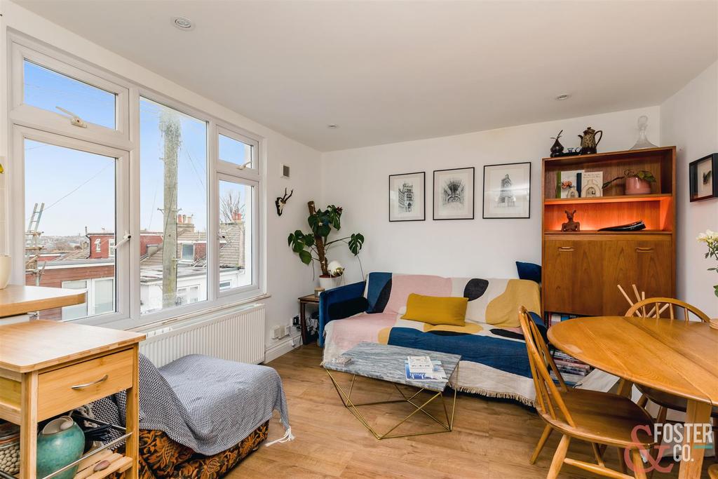 Arnold Street, Brighton 2 bed flat £275,000