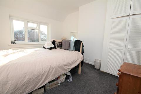 4 bedroom semi-detached house to rent - Aldershot Road, Guildford