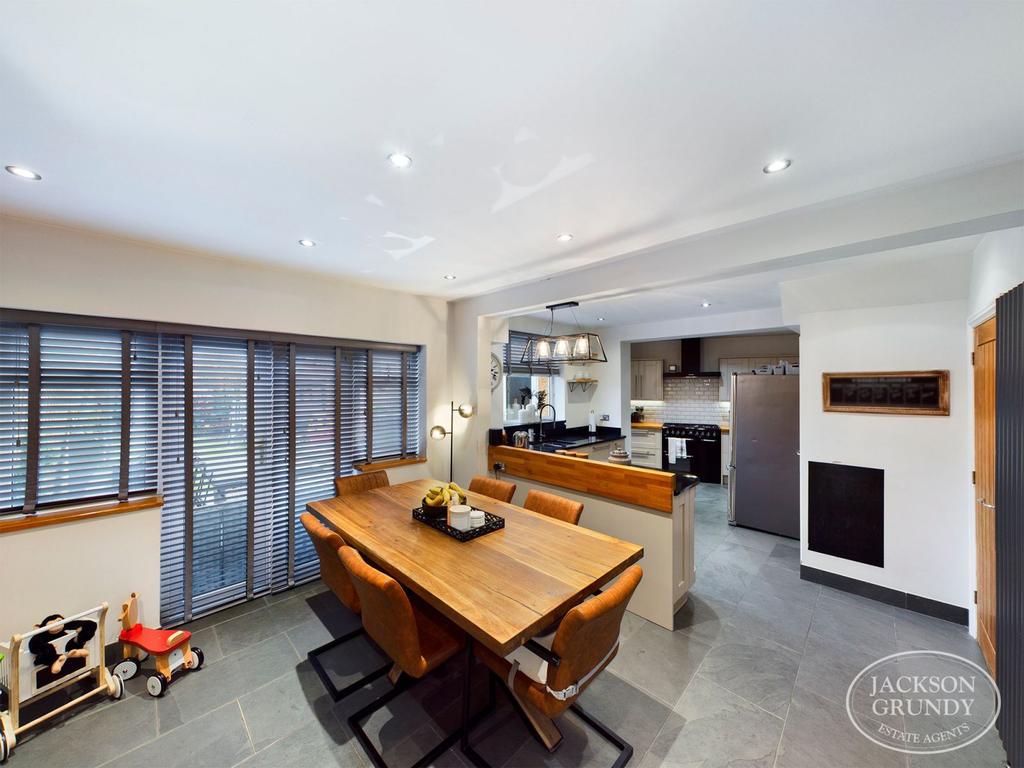 Kitchen/dining room