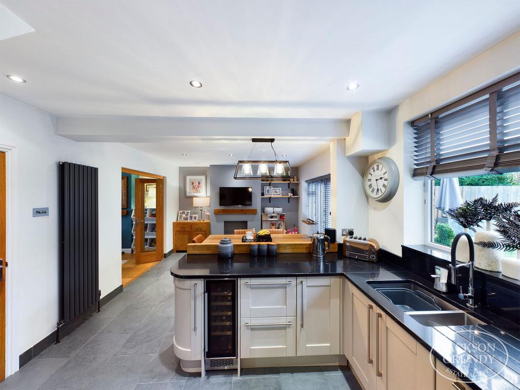 Kitchen/dining room