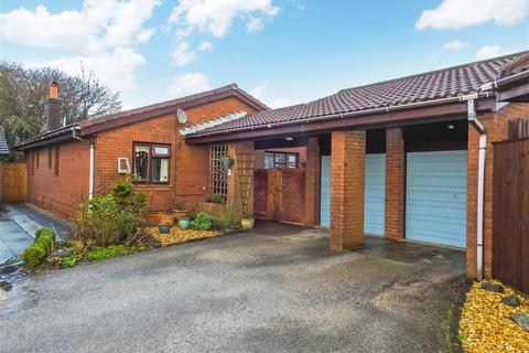 3 bedroom bungalow for sale - Spring Meadow, Clayton Le Woods, Leyland