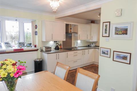 3 bedroom bungalow for sale - Spring Meadow, Clayton Le Woods, Leyland