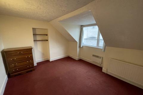 2 bedroom apartment to rent - Morgan Avenue, Torquay