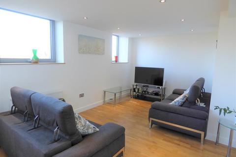 20 Chrisharben Court, Clayton, Bradford, BD14 6AF