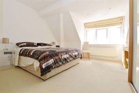 4 bedroom townhouse to rent - Cottenham Park Road, Cottenham Park, Wimbledon