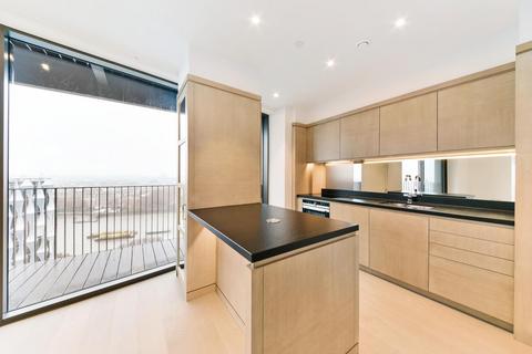 2 bedroom flat to rent, Legacy Building, Embassy Gardens, London, SW11
