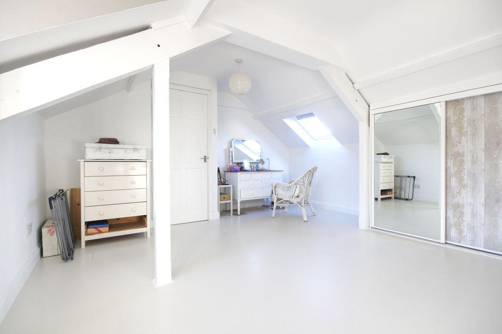 Bedroom 2 (Double with Ensuite)