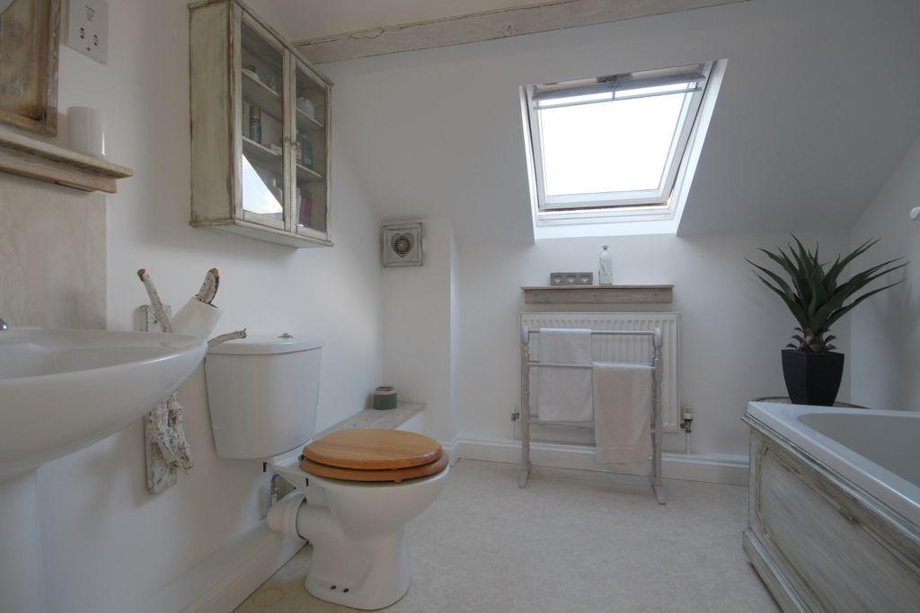 Bathroom (Bathroom)