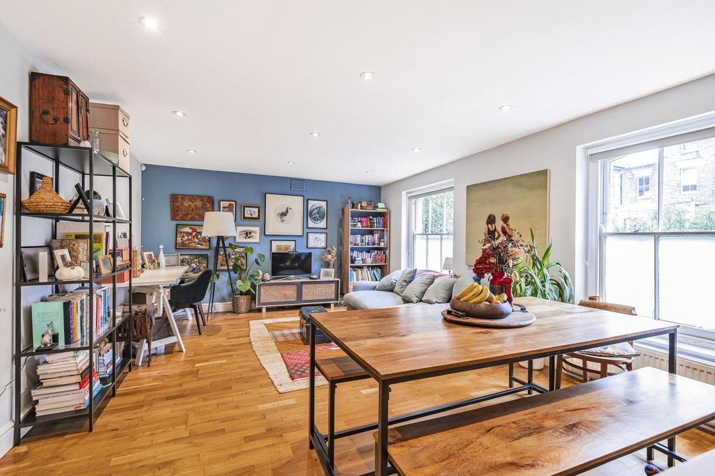 Hamlet Road, Crystal Palace 2 bed flat £525,000