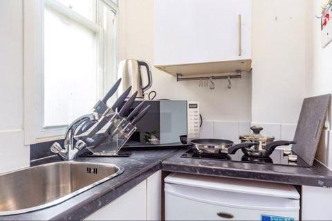 1 bedroom apartment to rent, Hill Street, Mayfair, London, W1J