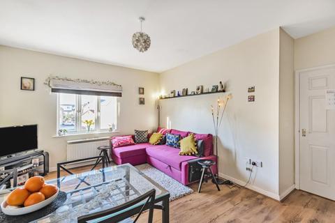 2 bedroom semi-detached house for sale - Swindon,  Wiltshire,  SN25
