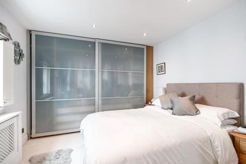 3 bedroom terraced house for sale - Celbridge Mews, Bayswater, London, W2