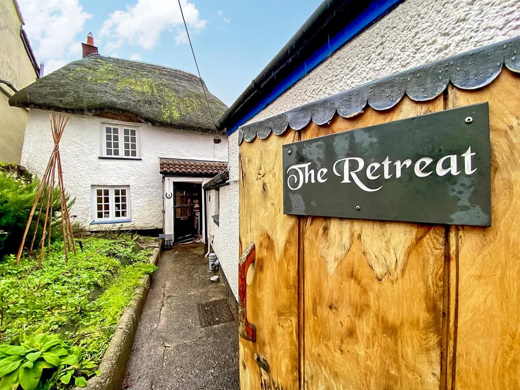 Tawton, Barnstaple 2 bed cottage £199,950
