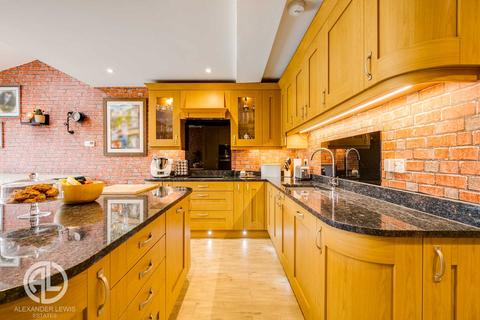57 Eastern Way, Letchworth Garden City, SG6 4PG