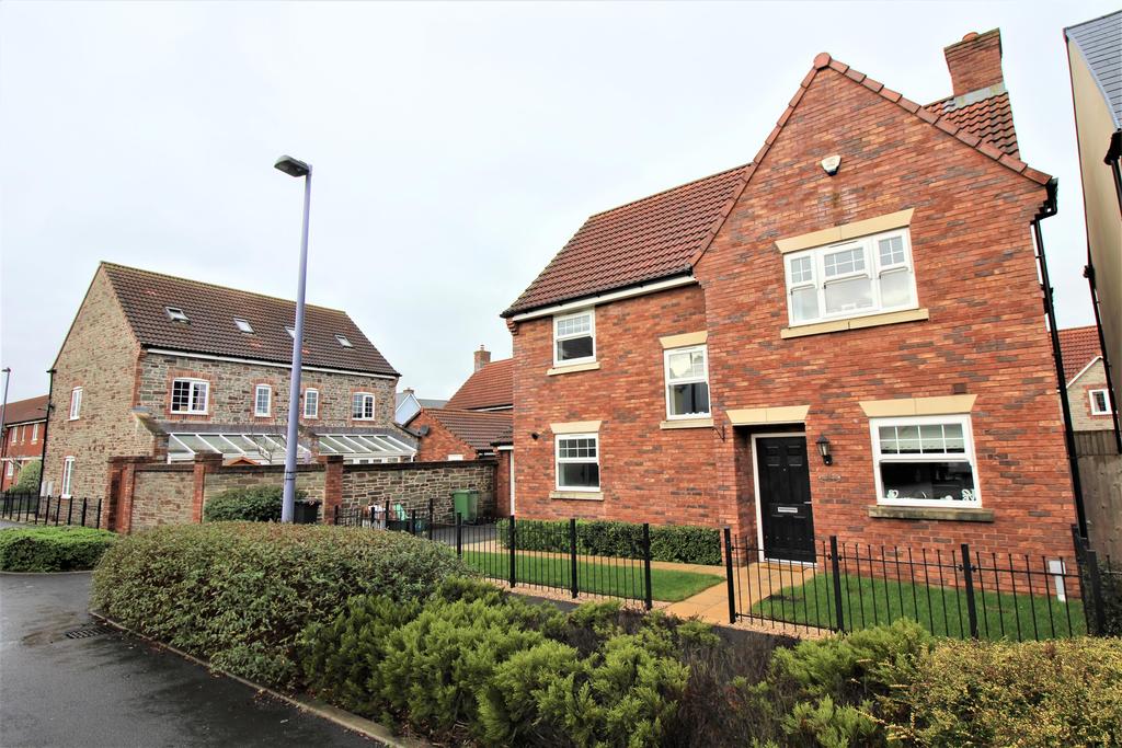 Badger Road, Thornbury, Bristol, BS35 1AB 4 bed detached house £485,000