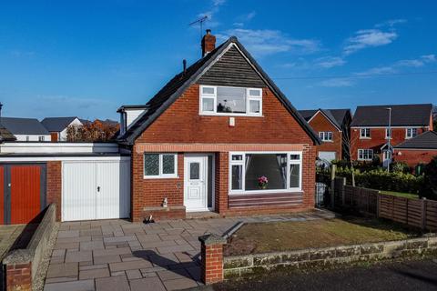 3 bedroom bungalow to rent, Hawthorne Drive, Sandbach Heath, Sandbach, CW11