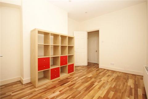 2 bedroom apartment to rent, Goodwin Road, London, W12