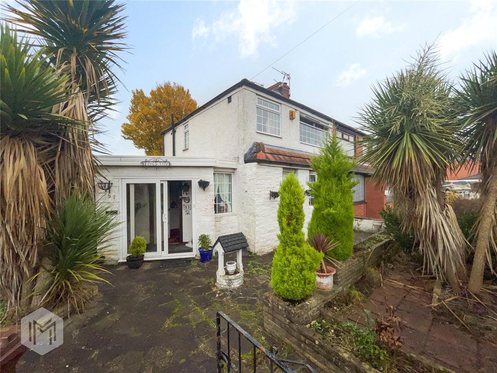 Pembroke Drive, Bury, BL9 3 bed semidetached house £185,000