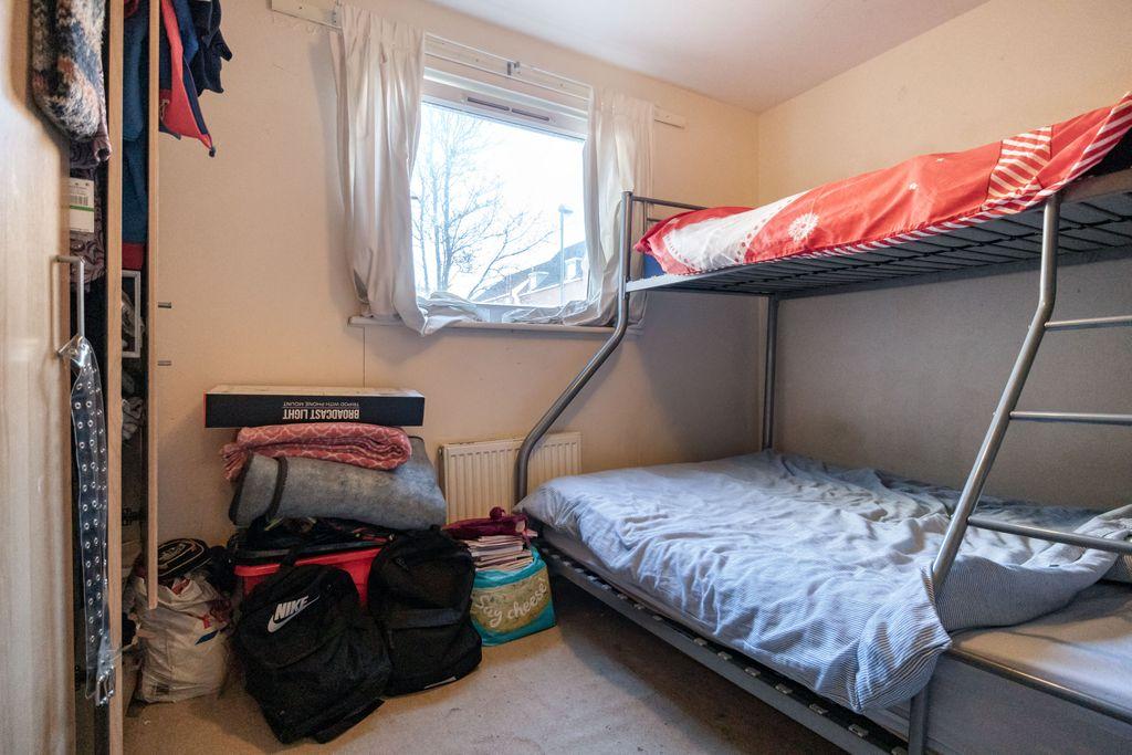 Bedroom 2 (Double)
