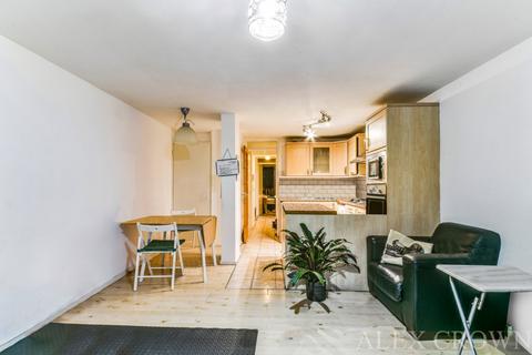 1 bedroom flat for sale, Gilden Crescent, Kentish Town