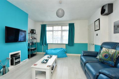 21 Ridgeway, Dartford, DA2 7JW