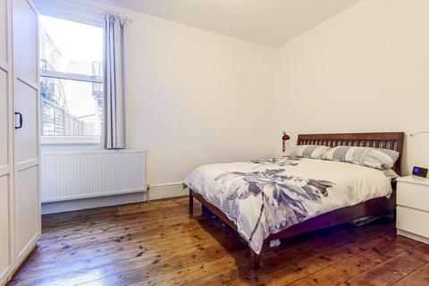 3 bedroom flat for sale - Highshore Road, Peckham