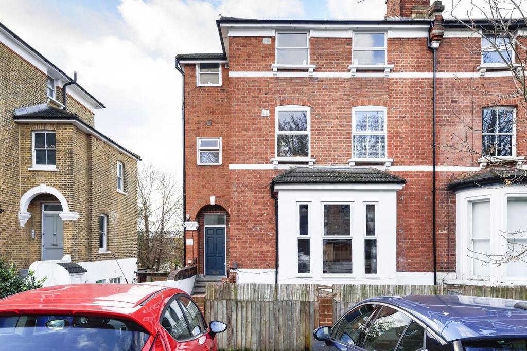 Wood Vale, Forest Hill 2 bed flat £475,000