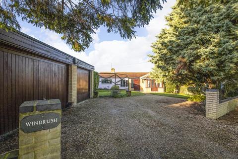 4 bedroom detached bungalow for sale - South Row