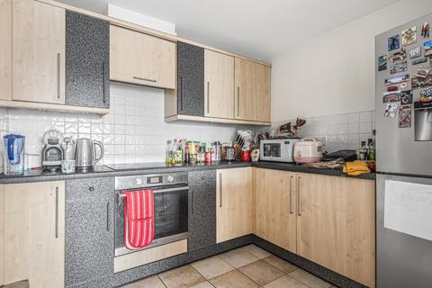 1 bedroom flat for sale - Sopwith Way, Kingston upon Thames