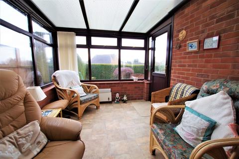 21 Sandpiper Drive, Uttoxeter, ST14 8TA