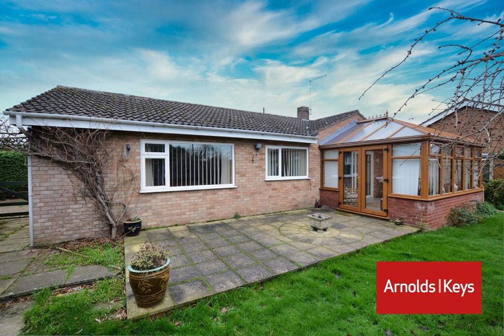 Neale Close, Aylsham 2 bed detached bungalow £350,000