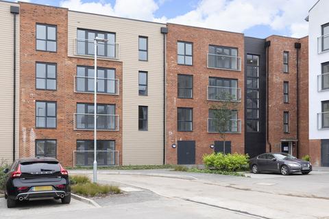 2 bedroom apartment to rent - The Waterfront, Gloucester GL2 5SF