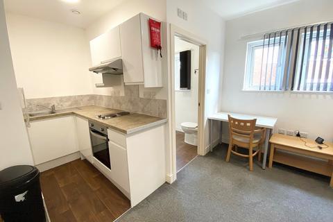 Studio to rent, Lake Road, Portsmouth