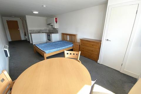 Studio to rent, Lake Road, Portsmouth