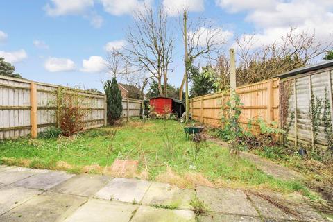 16 Bath Road, Cricklade, Swindon, SN6 6EY