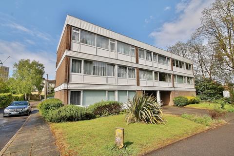 2 bedroom apartment for sale - Woking, Surrey