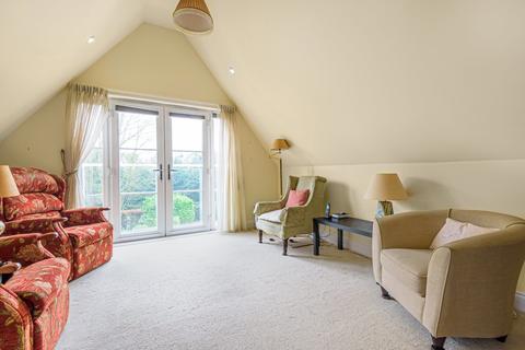 2 bedroom apartment for sale - Westbourne Place, Farnham