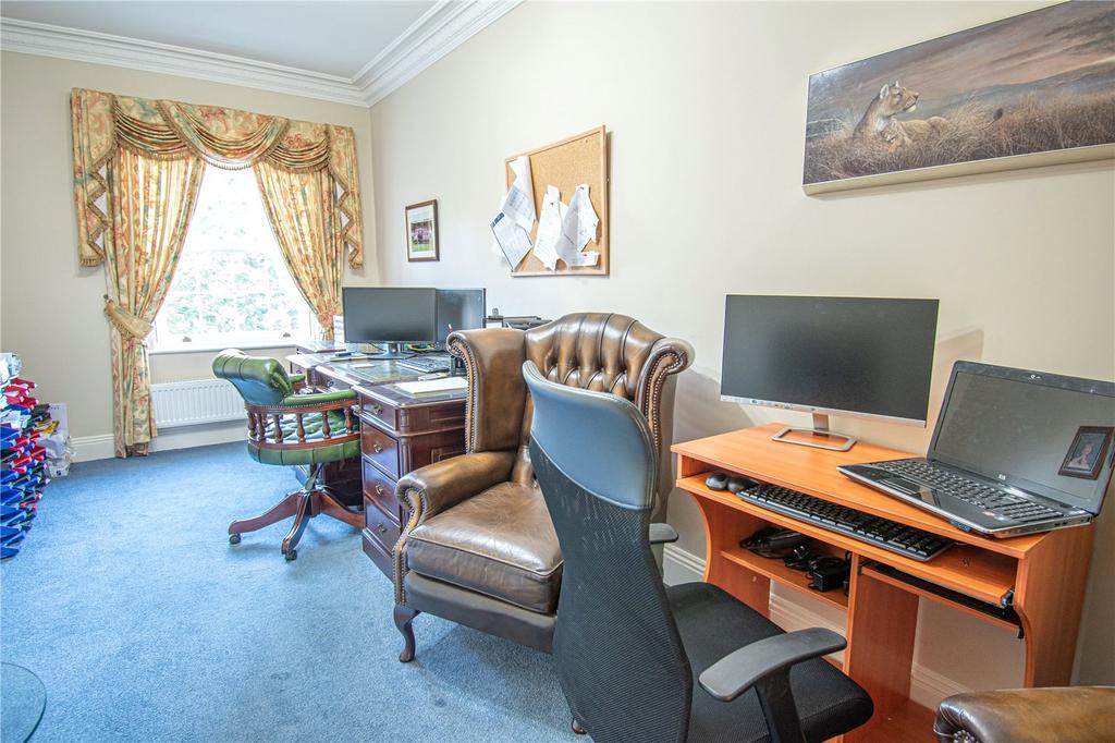 Office/Bedroom 6