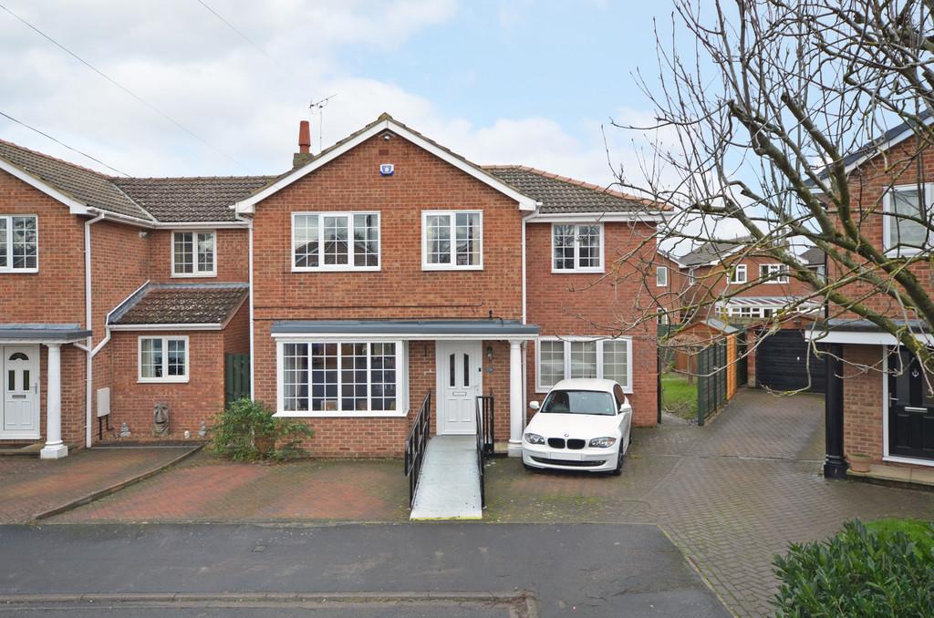 Prince Rupert Drive, Tockwith, York 5 bed detached house £385,000