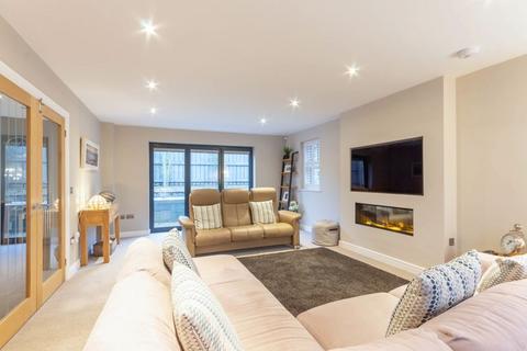 7 Brindles Manse, North Sunderland, Seahouses, NE68 7WJ