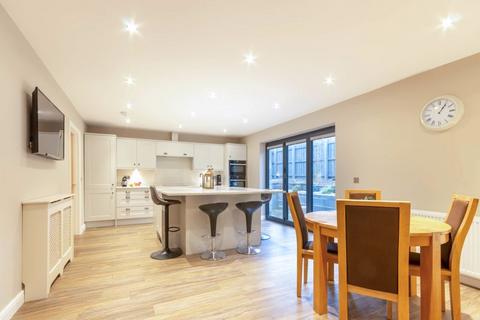 7 Brindles Manse, North Sunderland, Seahouses, NE68 7WJ