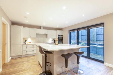 7 Brindles Manse, North Sunderland, Seahouses, NE68 7WJ