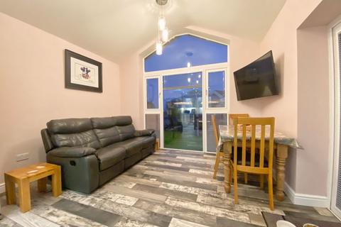 11 Minffrwd Close, Pencoed, Bridgend, CF35 6SE