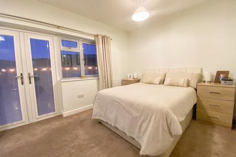 11 Minffrwd Close, Pencoed, Bridgend, CF35 6SE