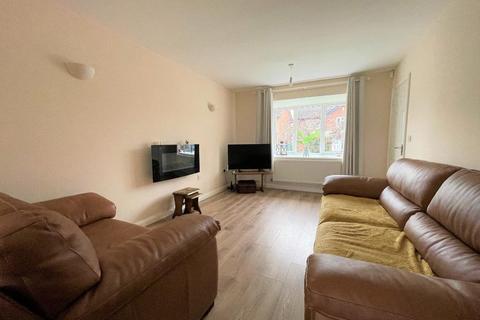 3 bedroom detached house to rent - Burford Close, Barton Hills, Luton, Bedfordshire, LU3 4DS